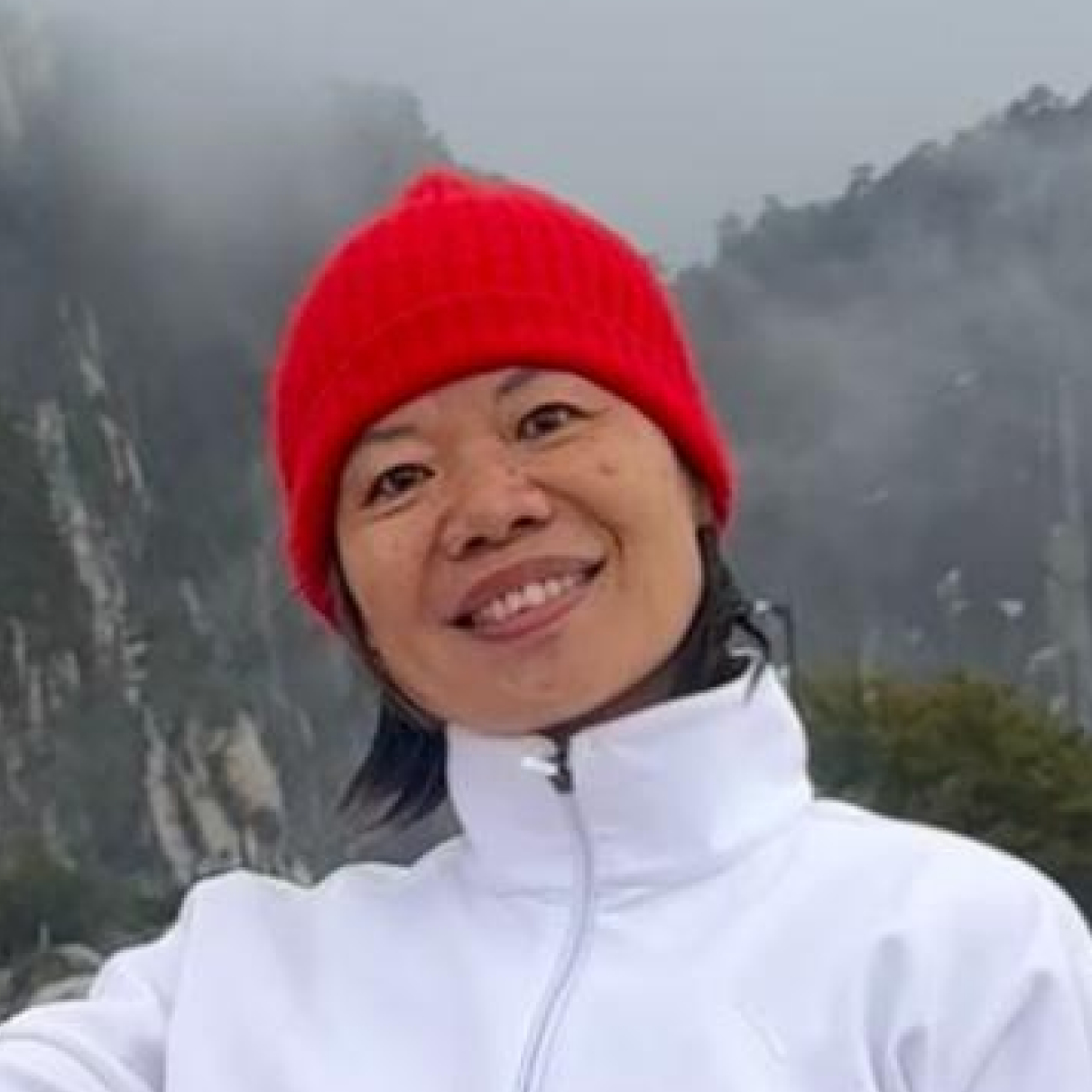 Ms. Huang Jian Hong